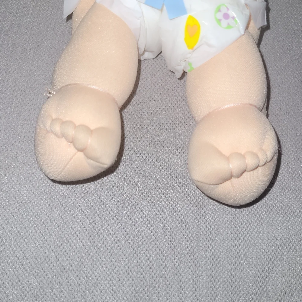CABBAGE PATCH KIDS Blonde Baby Doll with Diaper - Picture 9 of 12